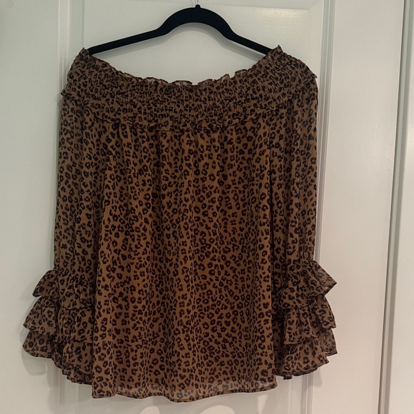 CeCe Brown Leopard Print Top - Picture 5 of 5